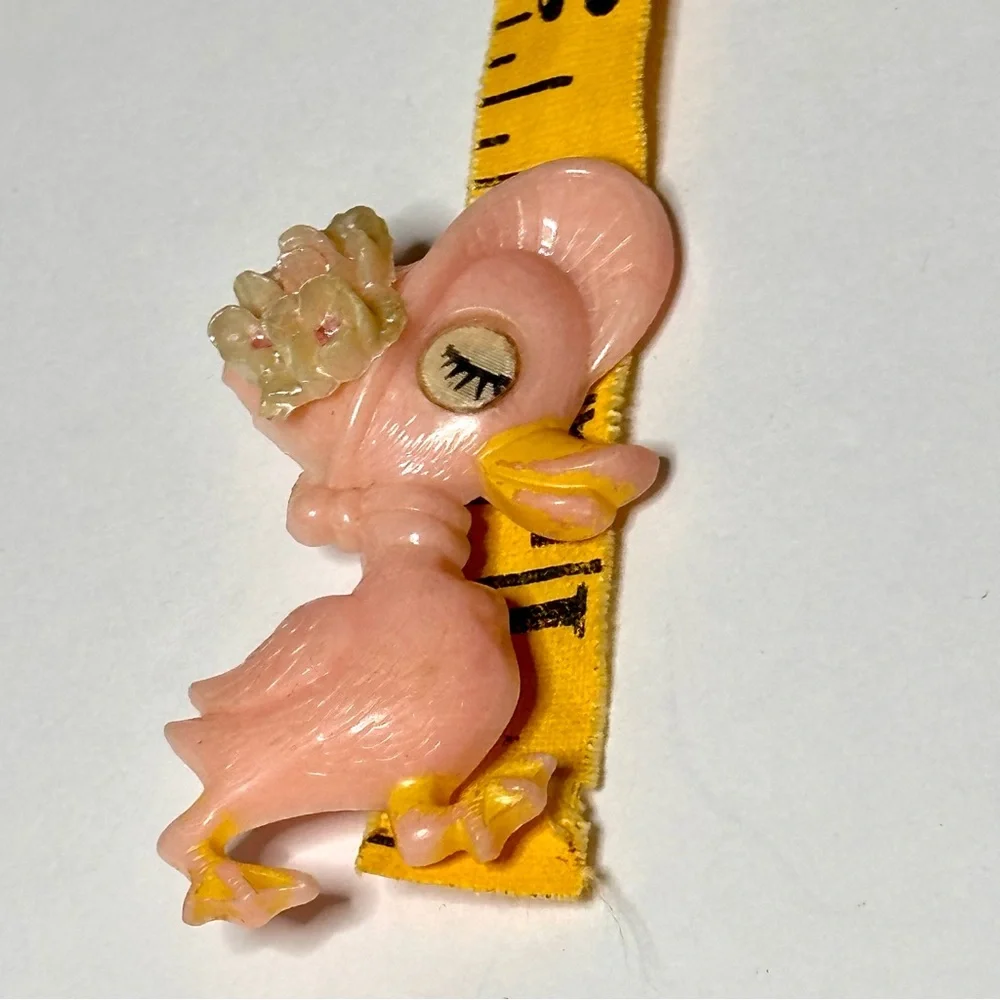 Easter 1940’s Celluloid Plastic Duck Winking Eye Pink Pin Flickering Eye VTG